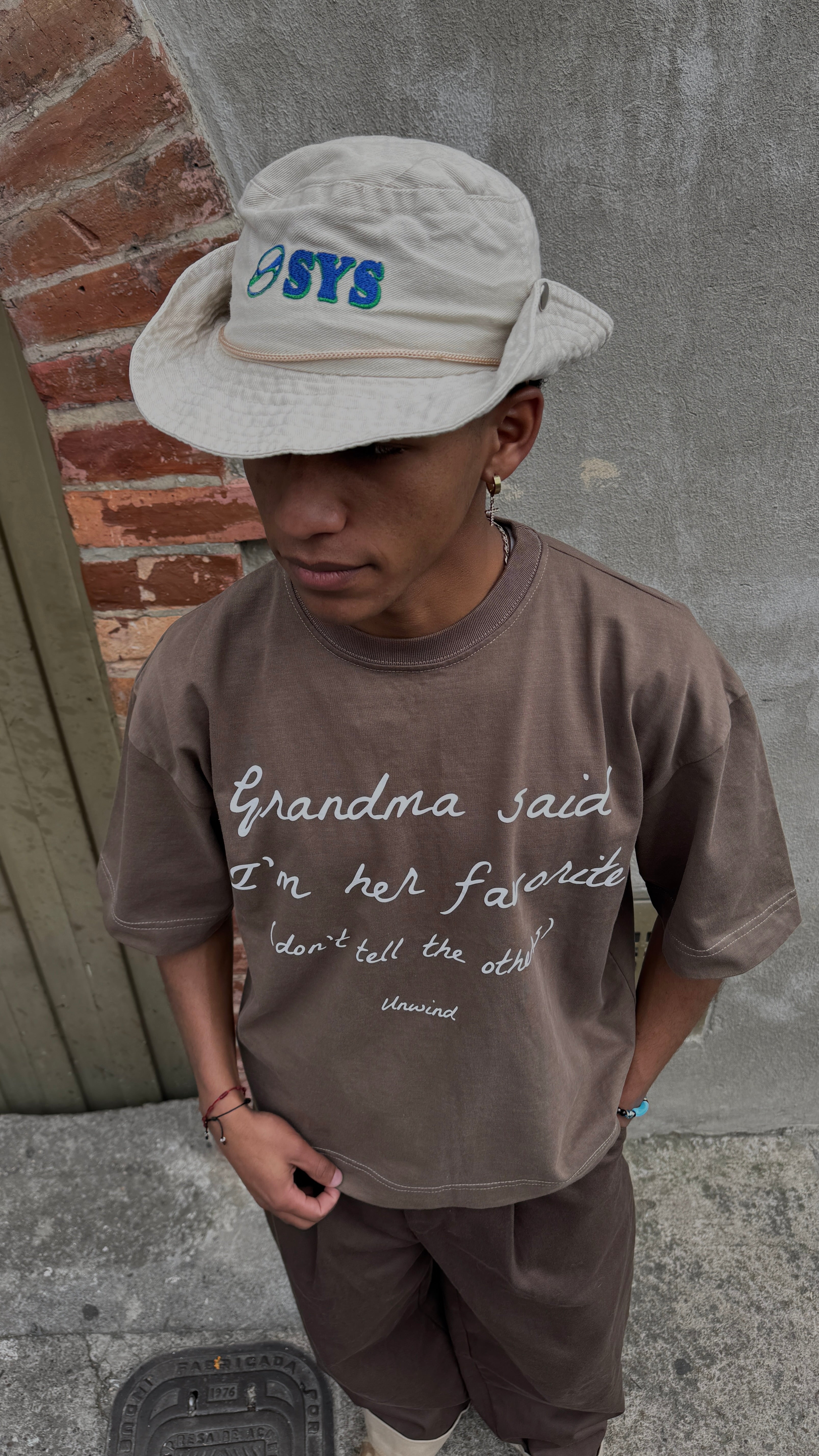 T-Shirt Grandma´s House- Coffe